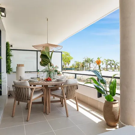 Lujo * Estepona